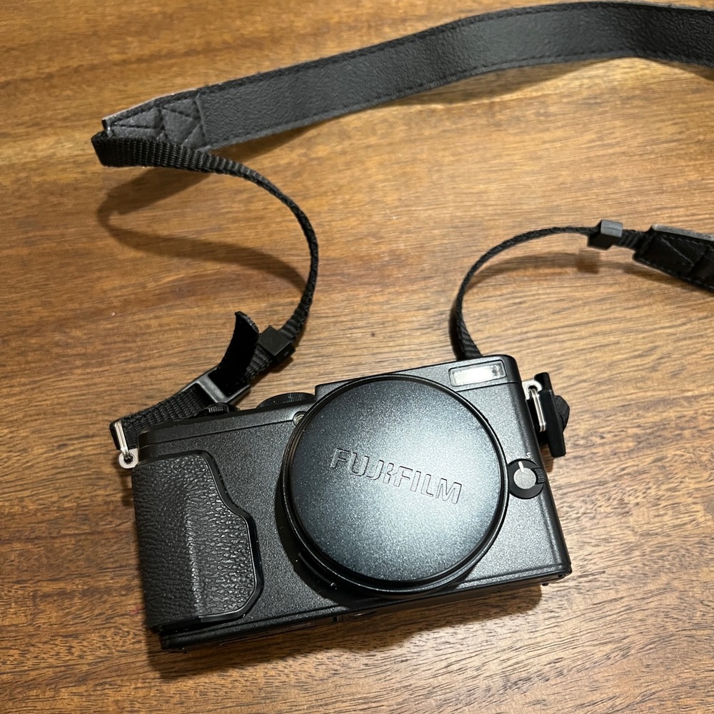 Fujifilm x70 camera